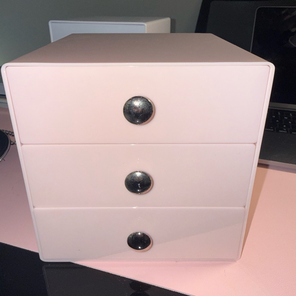 Amazon Pink Makeup Organizer with Silver Knobs
